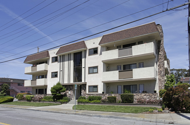 500-520 Joaquin Ave in San Leandro, CA - Building Photo - Building Photo