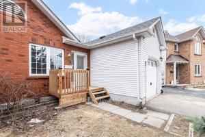 388 Pompano Ct in Oshawa, ON - Building Photo - Building Photo