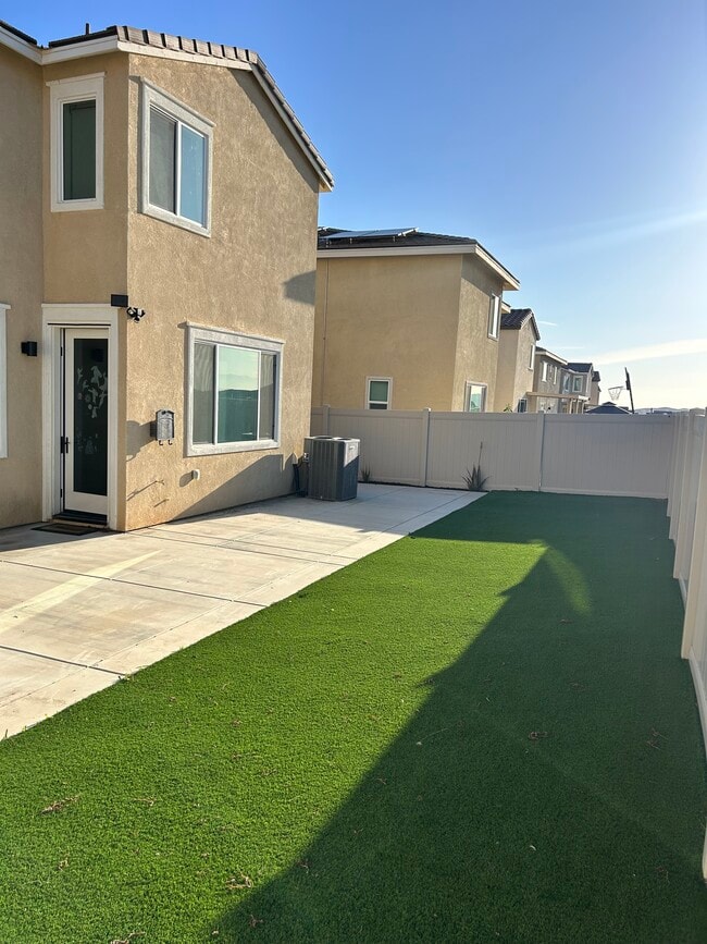 36966 Arezzo Ct in Beaumont, CA - Building Photo - Building Photo