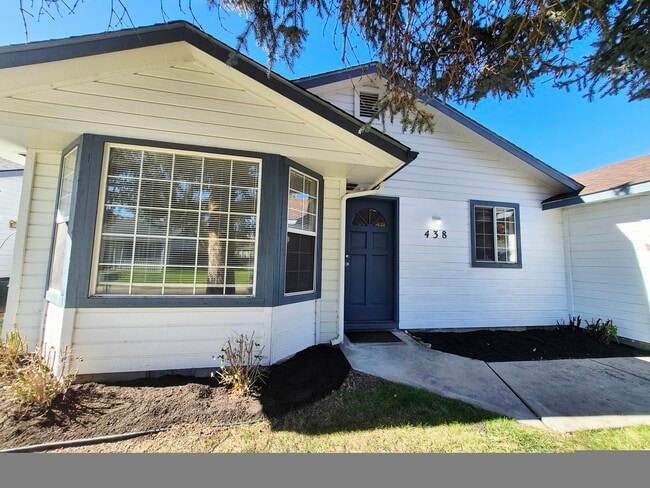 property at 438 W Arizona Ln
