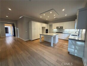 58 Tollson in Irvine, CA - Building Photo - Building Photo