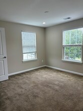 1023 Anderson Pl SE in Washington, DC - Building Photo - Building Photo