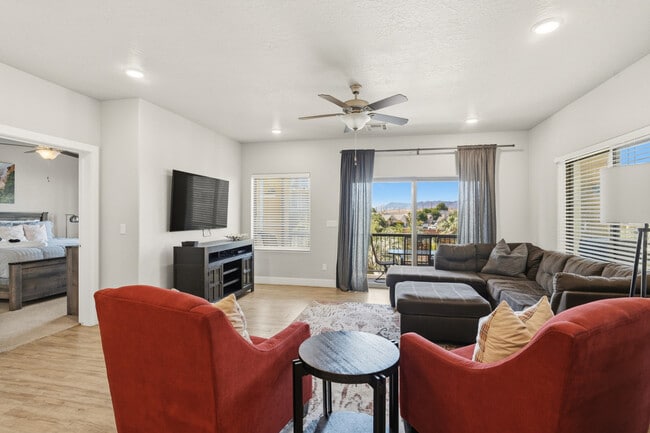 1111 Gap Canyon Pkwy