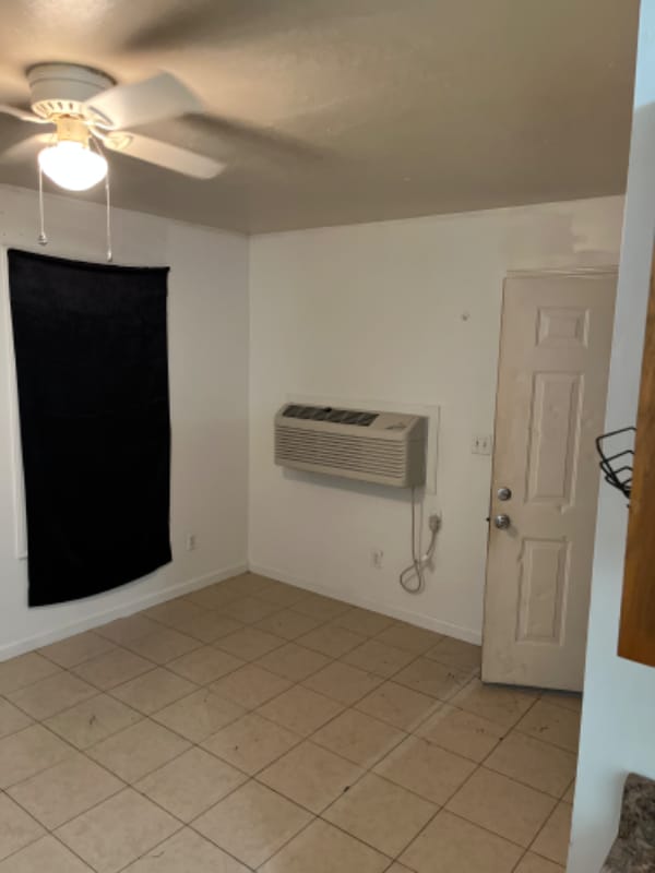 604 Columbia Ave in Glasgow, KY - Foto de edificio - Building Photo