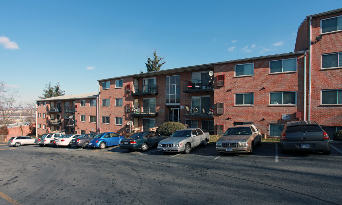 Greenwood Manor Apartments in Washington, DC - Building Photo