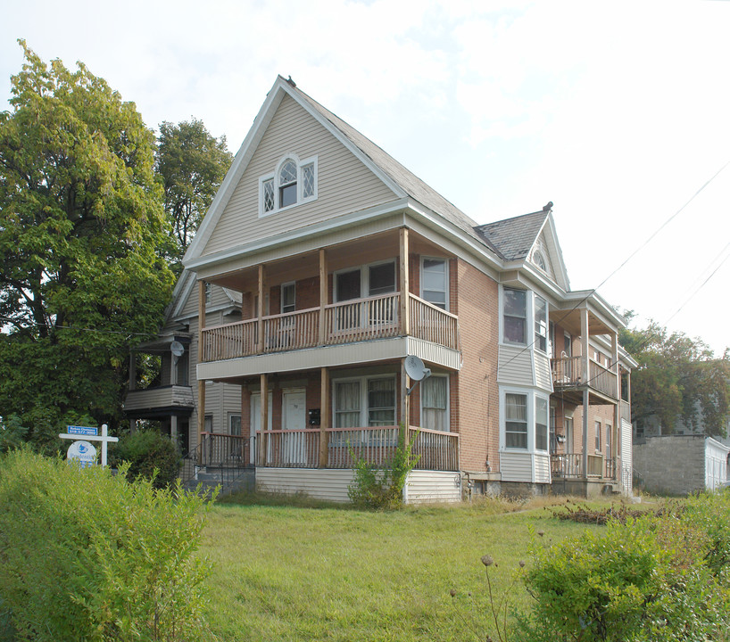 796 Francis Ave in Schenectady, NY - Foto de edificio