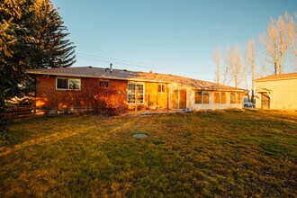 284 N 45th E in Idaho Falls, ID - Building Photo - Building Photo