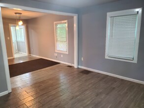 1574 Ezra Church Dr NW in Atlanta, GA - Building Photo - Building Photo