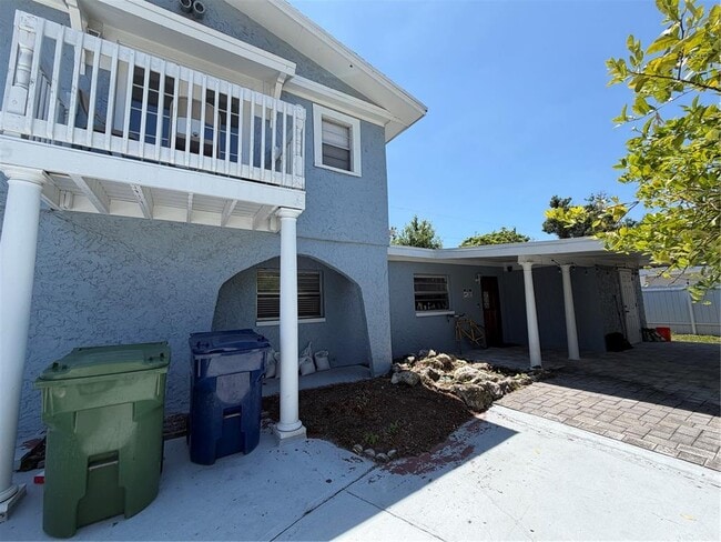 2926 W St John St in Tampa, FL - Building Photo - Building Photo