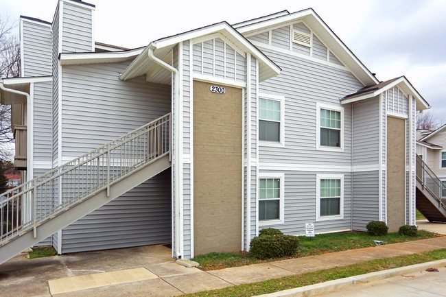 Windtrace Apartments II in Huntsville, AL - Foto de edificio - Building Photo