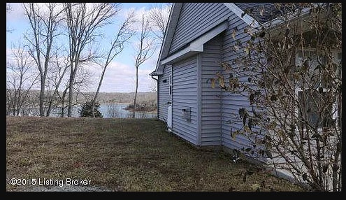 property at 725 Grand View Dr