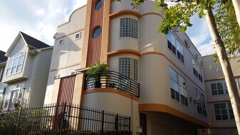 1326 Fairview Ave in Houston, TX - Building Photo