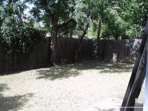 1512 Pennsylvania Ave in Austin, TX - Building Photo - Building Photo