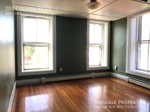 203 College St in Burlington, VT - Building Photo - Building Photo