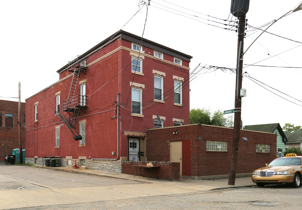 2428-2430 Copelen St in Cincinnati, OH - Building Photo