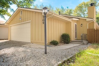 8709 E 109 Terrace in Kansas City, MO - Building Photo - Building Photo