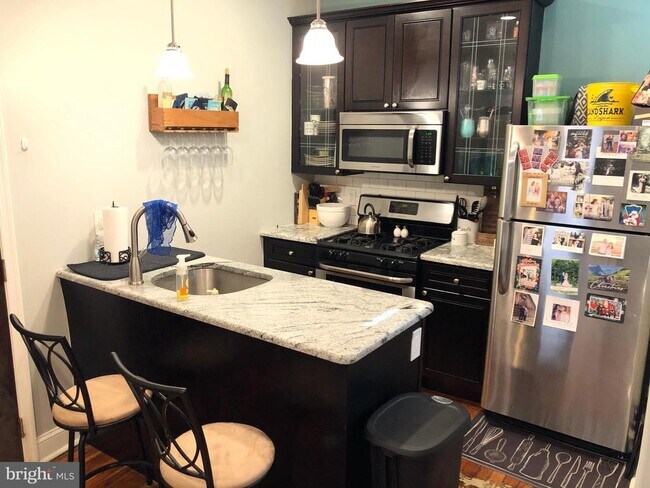 4264 Manayunk Ave in Philadelphia, PA - Building Photo - Building Photo