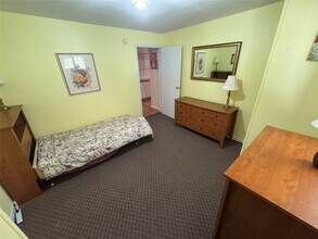 453 Grippen Hill Rd in Vestal, NY - Building Photo - Building Photo