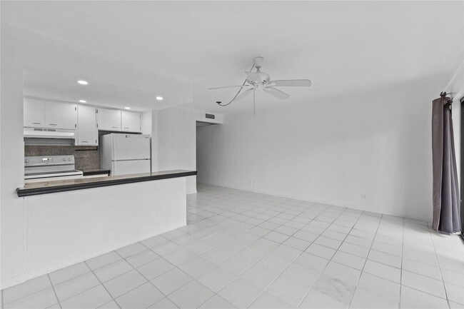 3208 SE 11th St in Pompano Beach, FL - Building Photo - Building Photo