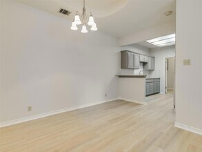 2601 Riddle Rd, Unit A in Austin, TX - Building Photo - Building Photo