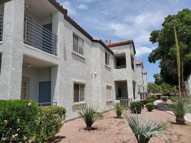 property at 3318 N Decatur Blvd