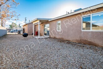 2439 Harrod Ave in Kingman, AZ - Building Photo - Building Photo