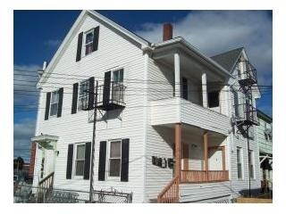 30 Ledge St in Nashua, NH - Building Photo