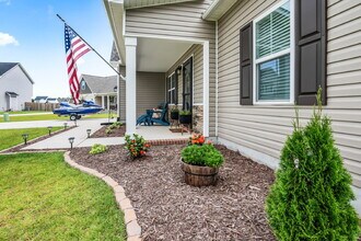 410 Silverstone Pl in Hubert, NC - Building Photo - Building Photo