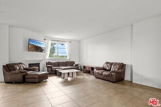 13031 Villosa Pl in Los Angeles, CA - Building Photo - Building Photo