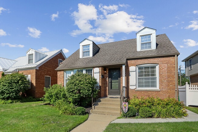 property at 10250 S Turner Ave