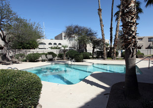 River Grove Condominiums in Tucson, AZ - Building Photo - Building Photo