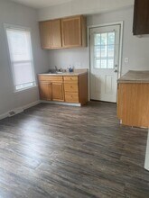 2200 W 103rd St in Cleveland, OH - Building Photo - Building Photo