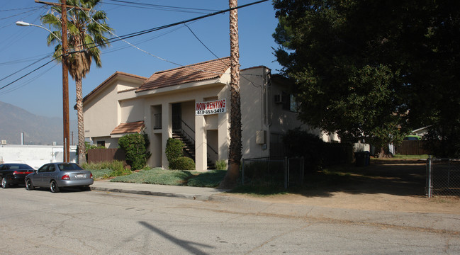 10422 Eldora Ave in Sunland, CA - Building Photo - Building Photo