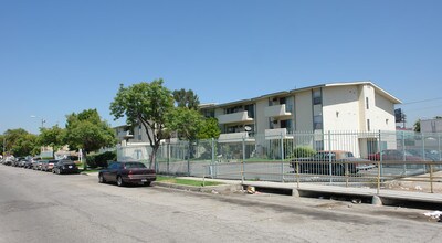 Reflections at Barbara Ann in North Hollywood, CA - Building Photo - Building Photo