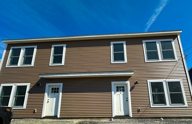 60 Wildwood Dr in Bangor, ME - Building Photo