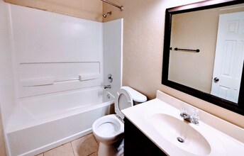 823 Sugar Brook Dr in Temple, TX - Building Photo - Building Photo