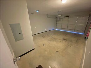 133 S Pinyon Point in Fayetteville, AR - Building Photo - Building Photo