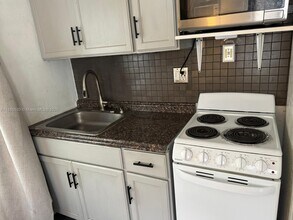 1101 NE 14th Ave in Fort Lauderdale, FL - Foto de edificio - Building Photo