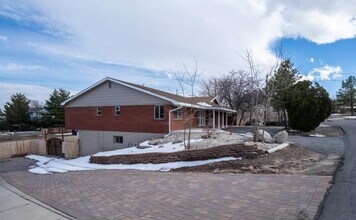 3197 Susileen Dr in Reno, NV - Building Photo - Building Photo