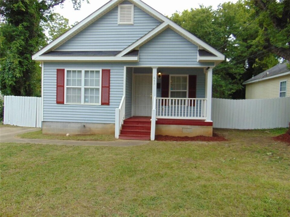 645 Ell St in Macon, GA - Building Photo