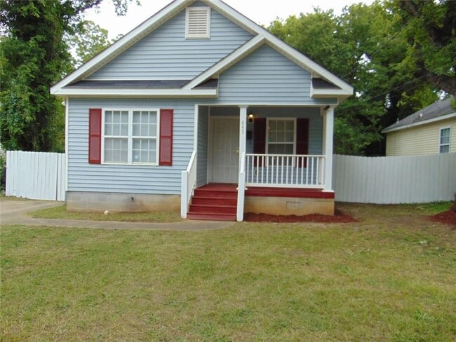 property at 645 Ell St