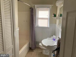 60 Edwards Rd in Brick, NJ - Building Photo - Building Photo