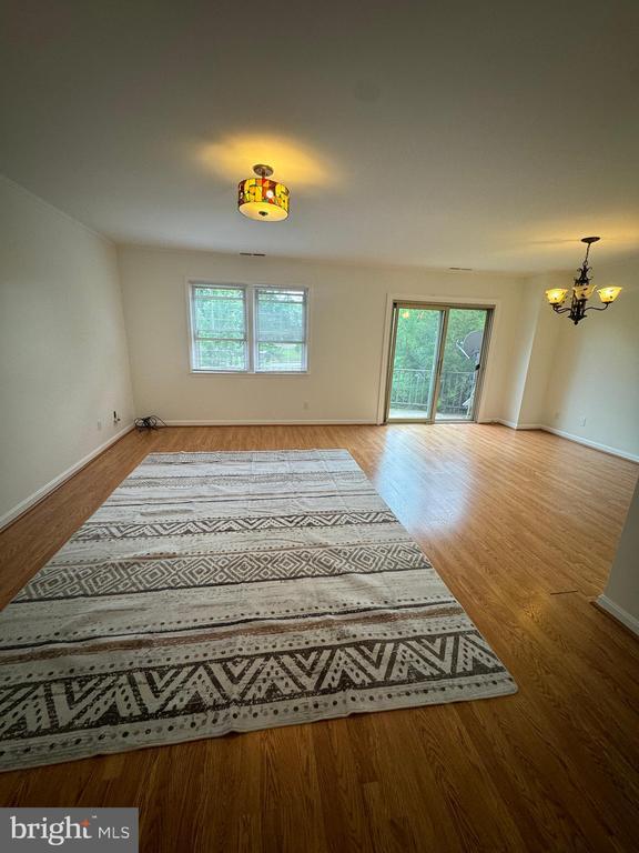 5944 Westchester Park Dr in College Park, MD - Building Photo - Building Photo