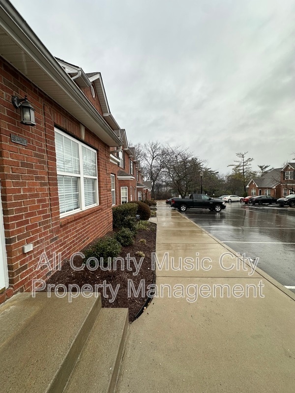 1101 Downs Blvd in Franklin, TN - Building Photo - Building Photo