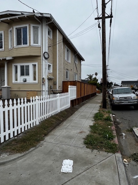 1700 92nd Ave, Unit 1700 92nd in Oakland, CA - Building Photo - Building Photo