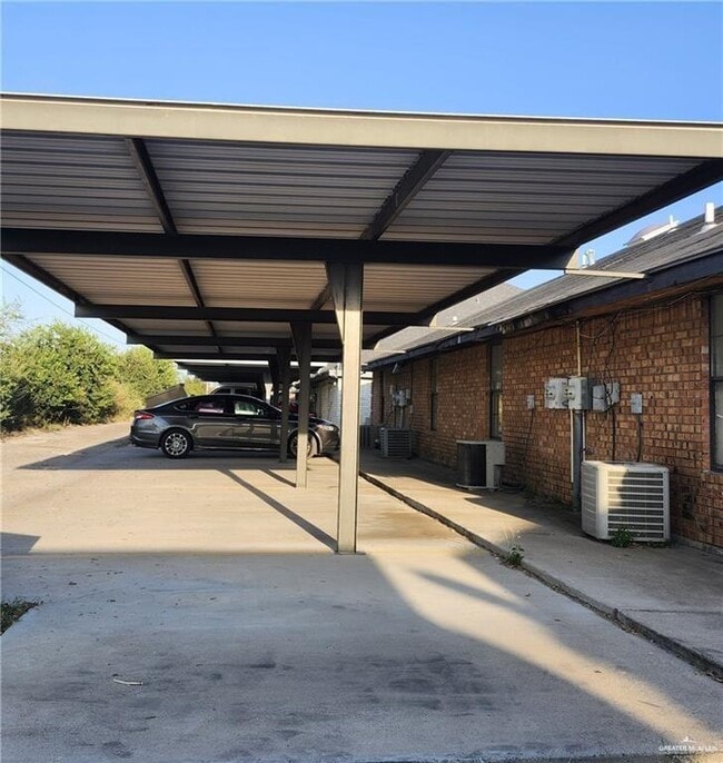 9 Kimberly Ln in Edinburg, TX - Building Photo - Building Photo