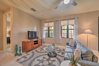 9155 Delano St in Naples, FL - Building Photo - Building Photo