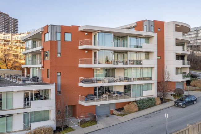 The Palisades of Mt. Adams in Cincinnati, OH - Building Photo - Building Photo