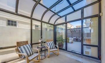 101 California Ave in Santa Monica, CA - Building Photo - Building Photo