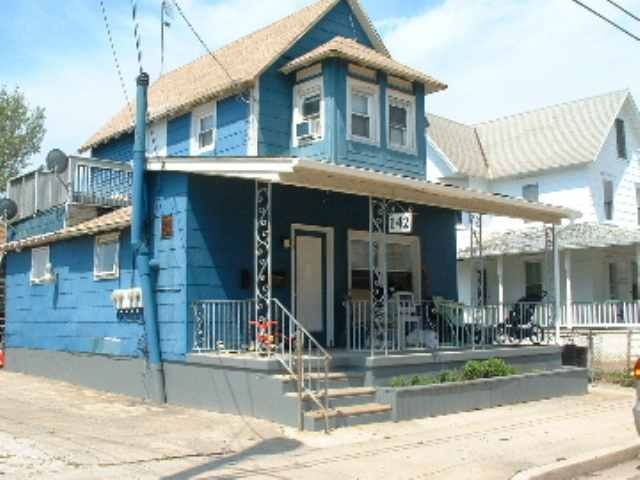 142 E Montgomery Ave in Wildwood, NJ - Building Photo